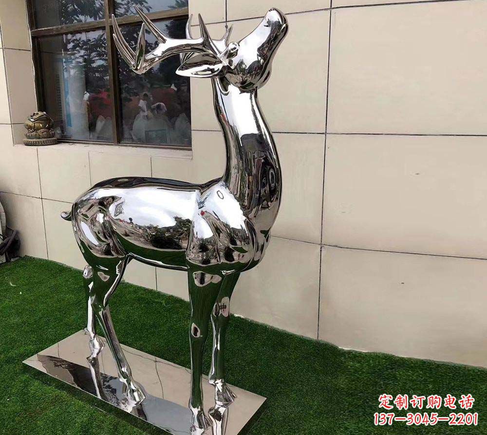 内蒙古不锈钢别墅镜面小鹿雕塑