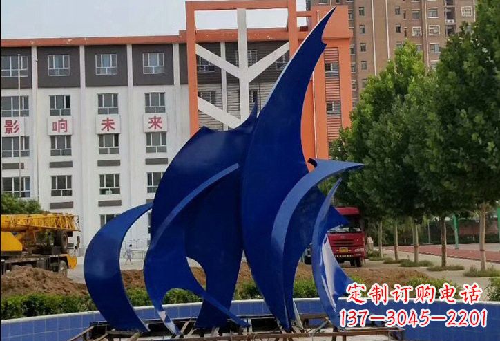 内蒙古不锈钢船帆雕塑象征着自由和希望