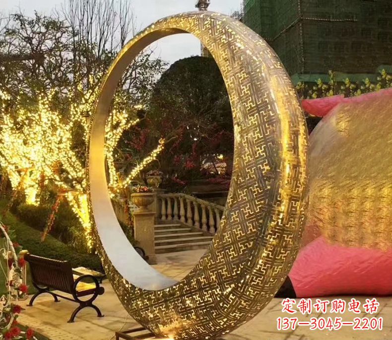 内蒙古不锈钢发光月亮雕塑艺术与科技的结合