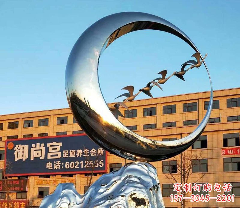 内蒙古不锈钢大雁雕塑象征着生机勃勃的美丽