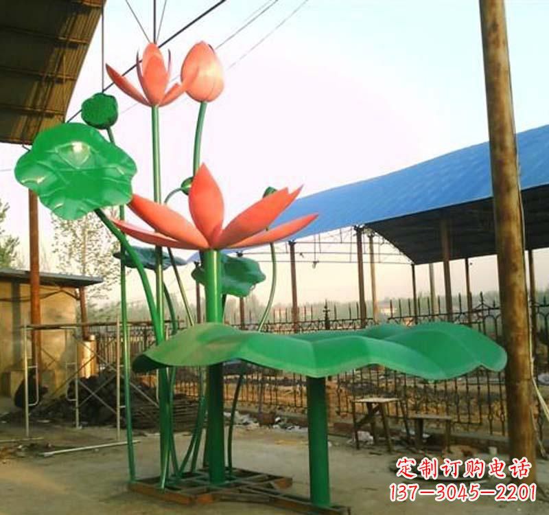 内蒙古不锈钢荷花雕塑汲取自然之美