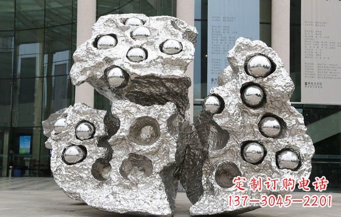 内蒙古不锈钢莲蓬雕塑——传承古老文化的艺术瑰宝
