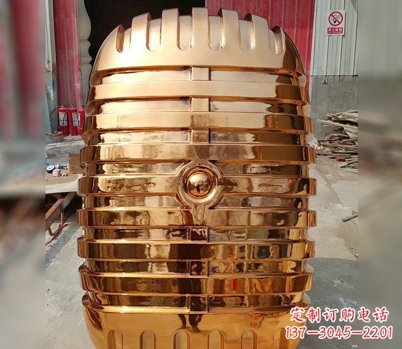 内蒙古精美不锈钢话筒雕塑