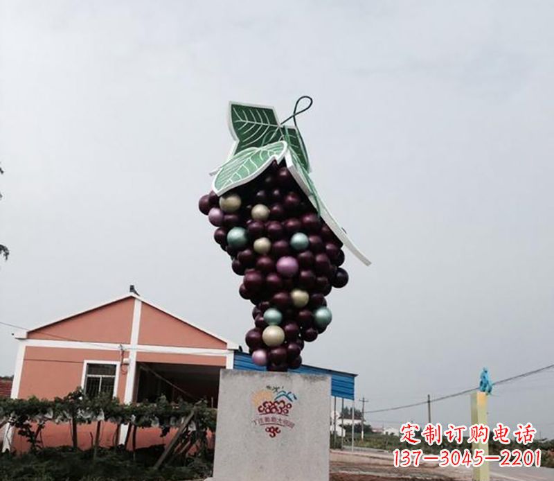 内蒙古精美绝伦的不锈钢葡萄雕塑