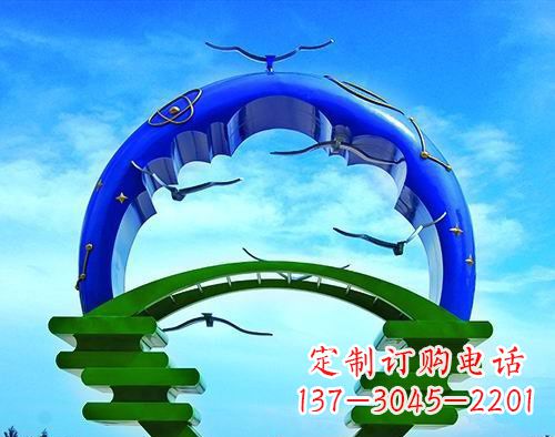 内蒙古海洋书籍雕塑——记忆中的校园美景