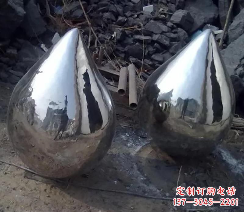 内蒙古不锈钢水滴雕塑美丽绽放