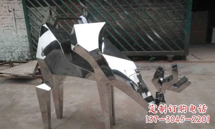 内蒙古不锈钢小羊雕塑艺术的精髓