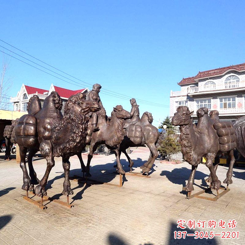 内蒙古茶马古道骆驼队