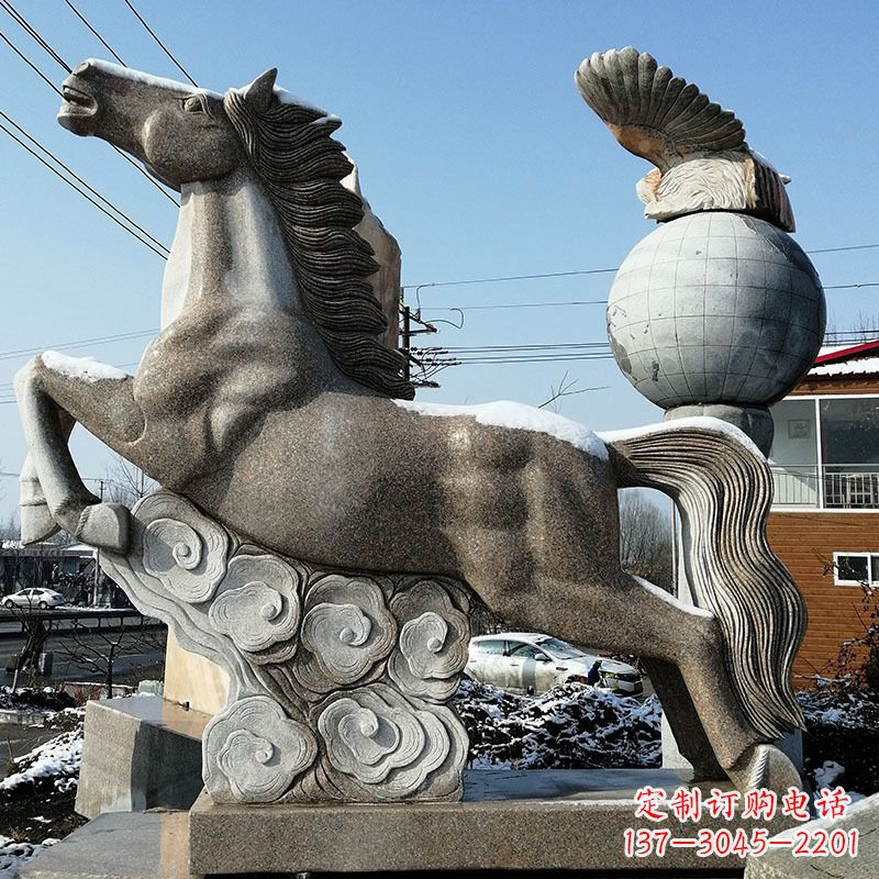 内蒙古大理石马踏祥云雕塑