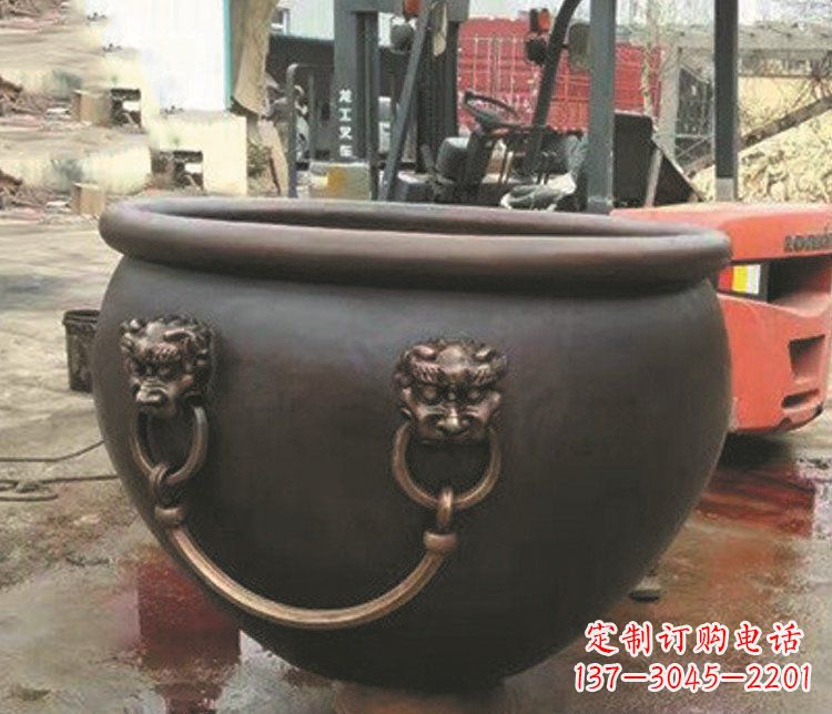 内蒙古非凡形态的铜雕狮子头水缸