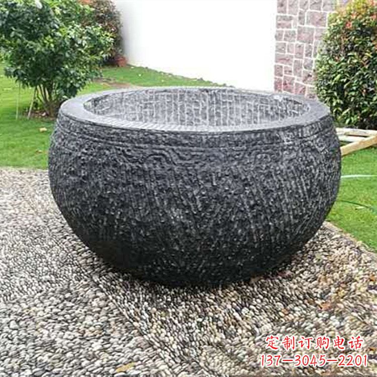 内蒙古仿古石雕水缸,精雕细琢别具一格