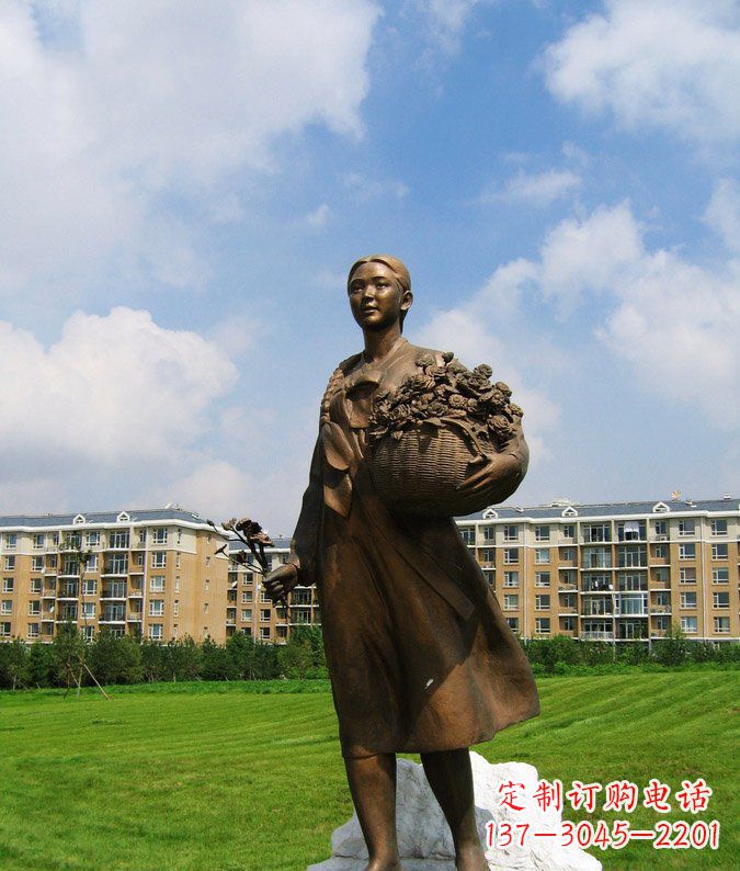 内蒙古传统精美少数民族雕塑——抱花篮的少数民族女孩