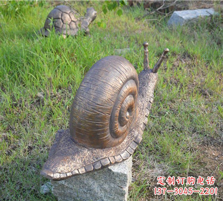 内蒙古全新玻璃钢材质仿真铜蜗牛雕塑
