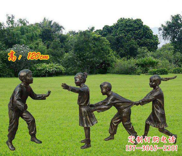 内蒙古公园玩老鹰捉小鸡的儿童小品铜雕 (2)