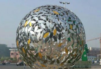内蒙古华丽曼妙的不锈钢树叶镂空球雕塑