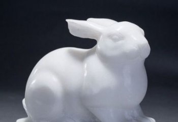 内蒙古精致汉白玉兔子雕塑