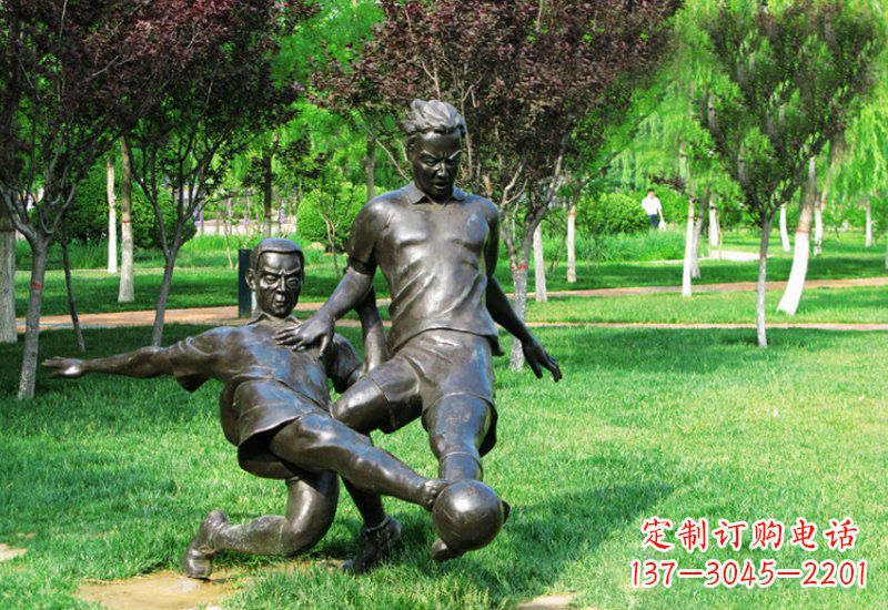 内蒙古踢足球的人物铜雕222