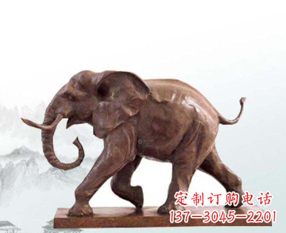内蒙古晚霞红大象公园动物石雕