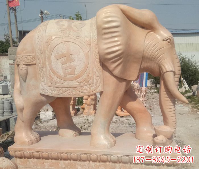 内蒙古晚霞红吉祥如意门口大象石雕 (2)