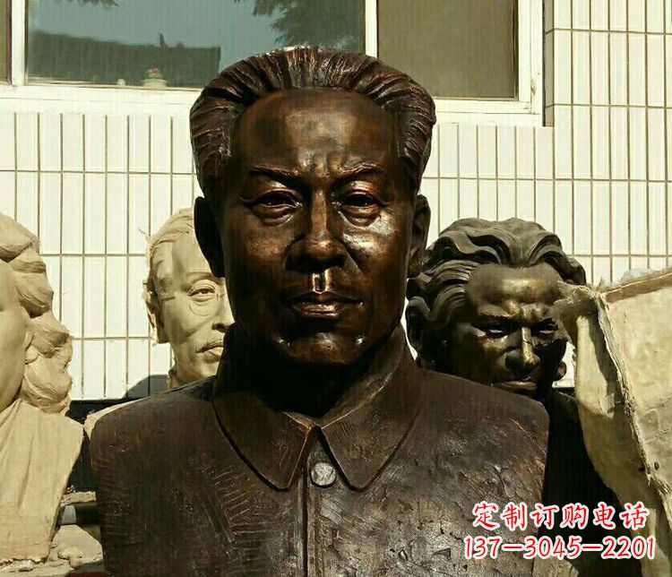 内蒙古伟人刘少奇胸像铜雕