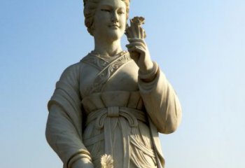 内蒙古美女雕塑是由中领雕塑定制的古典美女雕像，…