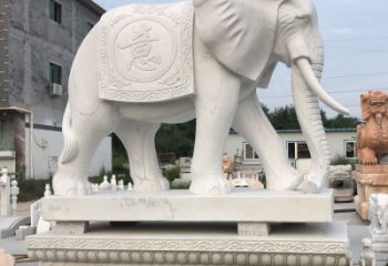 内蒙古精美汉白玉雕塑：观音大象