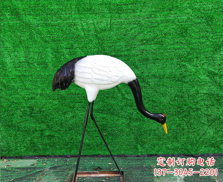 内蒙古仙鹤头雕塑