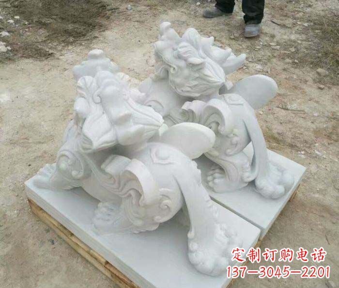 内蒙古招财进宝立式貔貅门口石雕