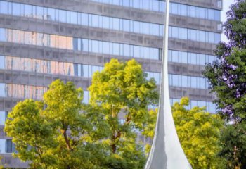 内蒙古水滴雕塑-不锈钢镜面公园广场水滴雕塑